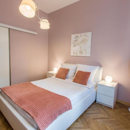 Ar Apartments Краков Экстерьер фото